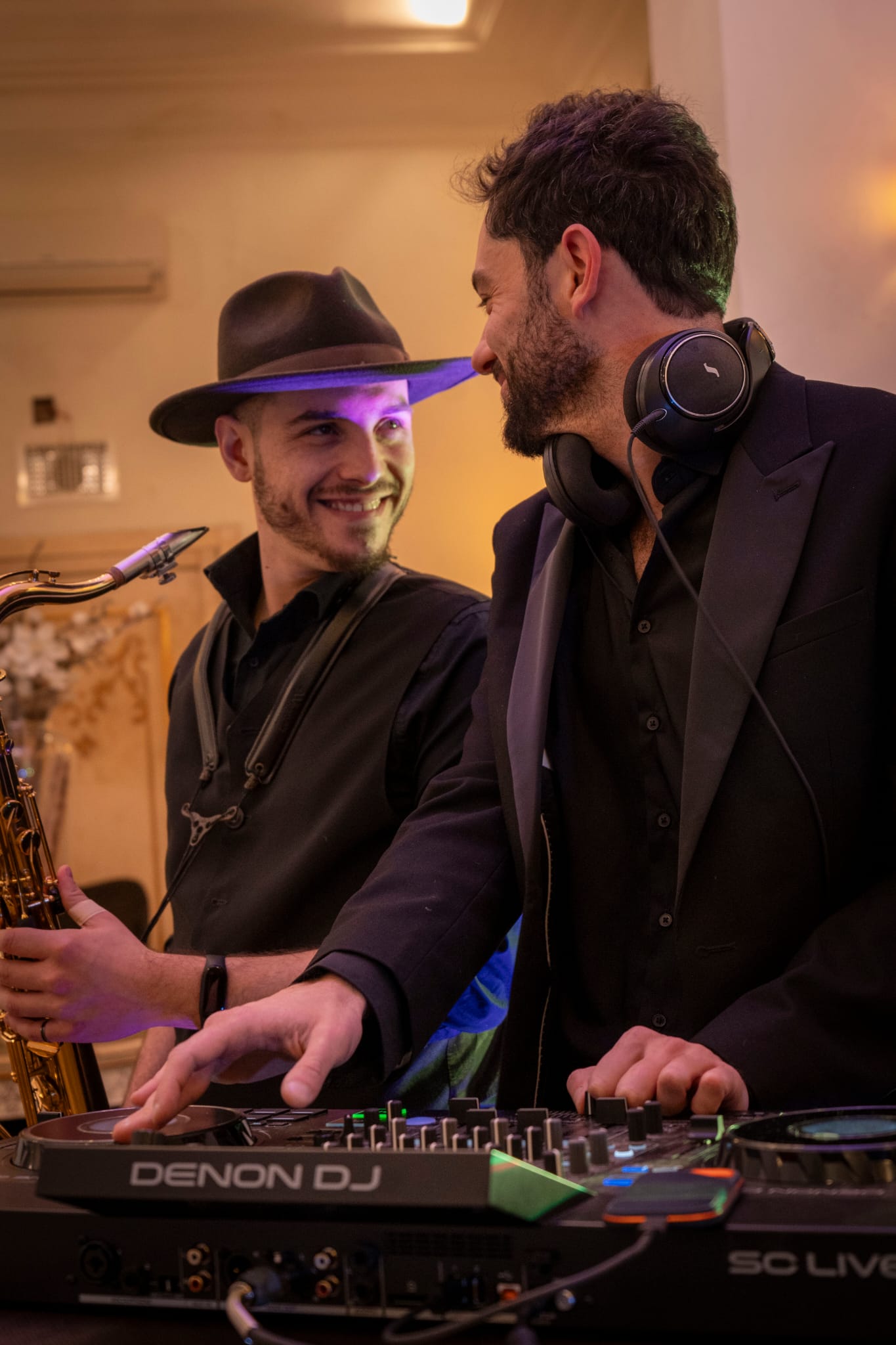 DJ e sax insieme